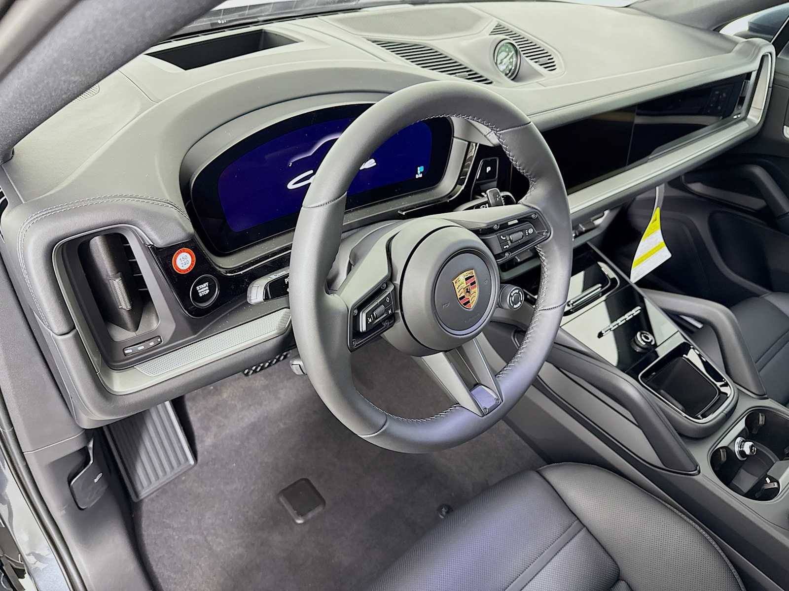 New 2026 Porsche Cayenne Coupe AWD/4WD image 4