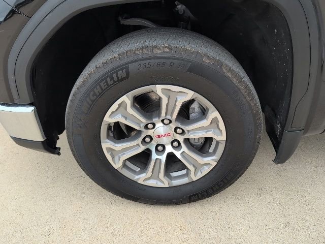 Used 2024 GMC Sierra 1500 SLT AWD/4WD image 3