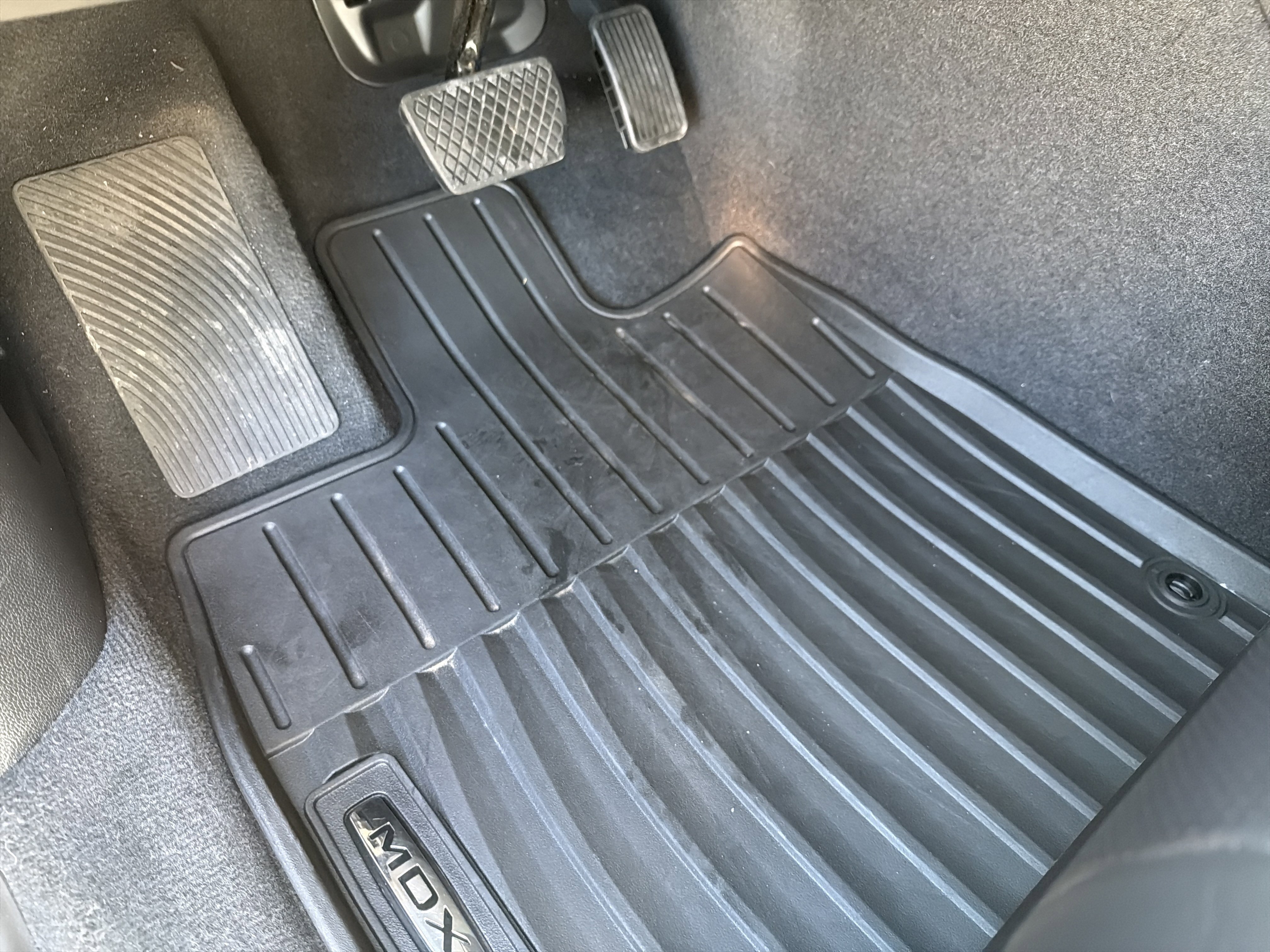 Certified 2026 Acura MDX FWD w/ Technology Package image 17