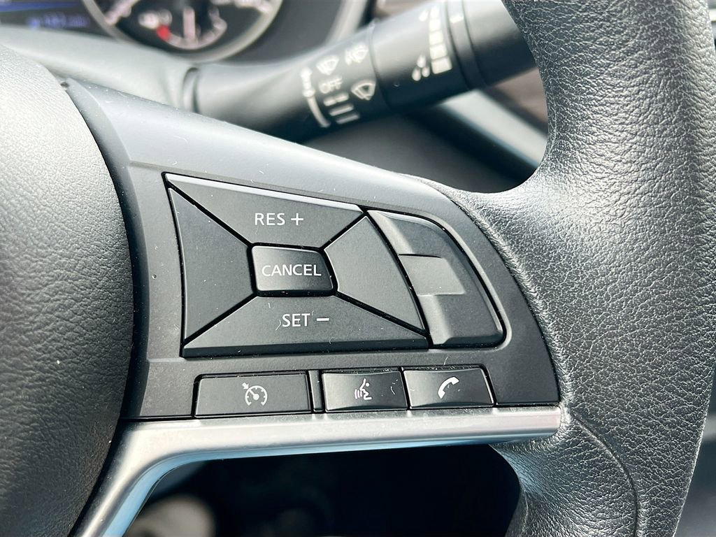 Used 2025 Nissan Altima 2.5 SV FWD image 13