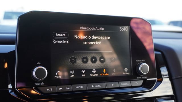 Used 2024 Nissan Pathfinder SV image 24