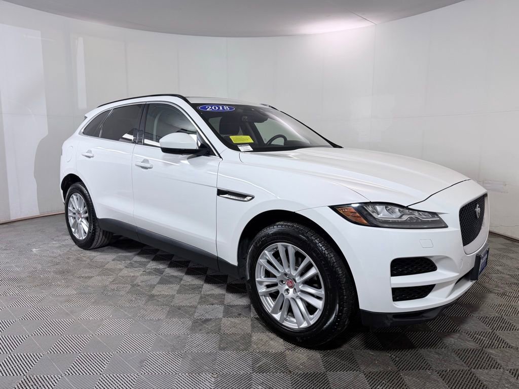 Used 2018 Jaguar F-PACE Prestige image 9