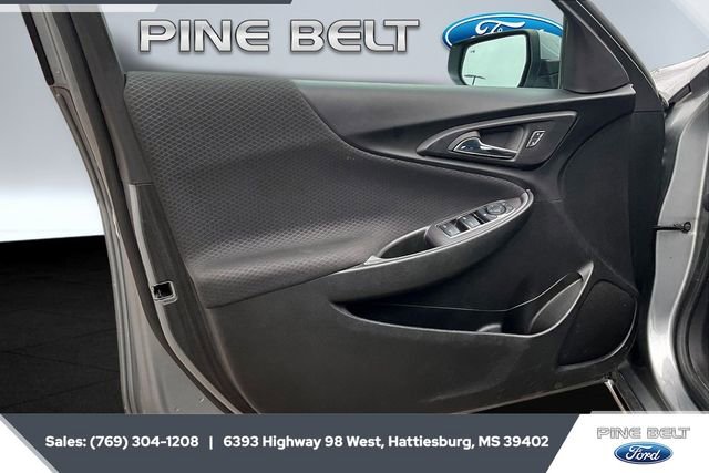 Used 2023 Chevrolet Malibu LT w/ Driver Confidence Package image 17