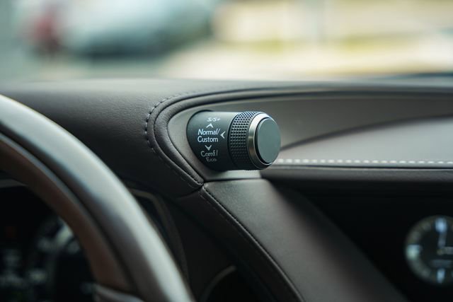 Used 2020 Lexus LS 500 AWD w/ Interior Upgrade Package image 31