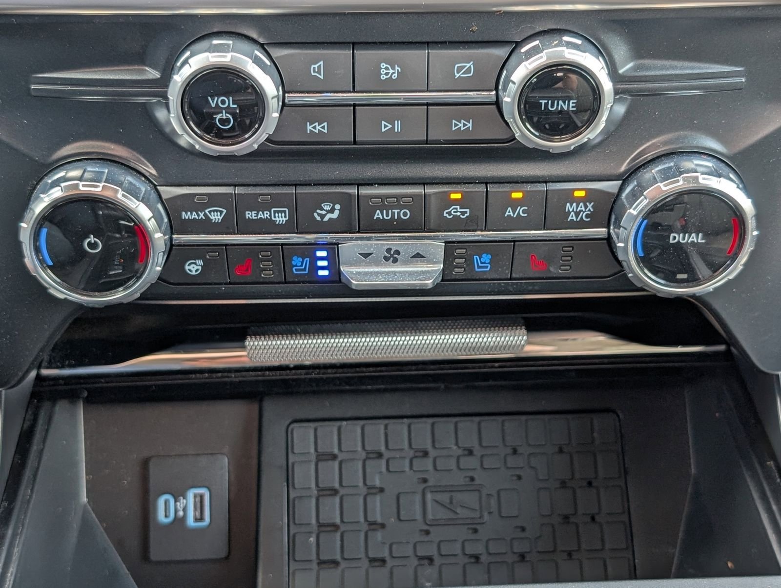 Used 2024 Ford F150 Platinum w/ Equipment Group 703A Plus AWD/4WD image 20