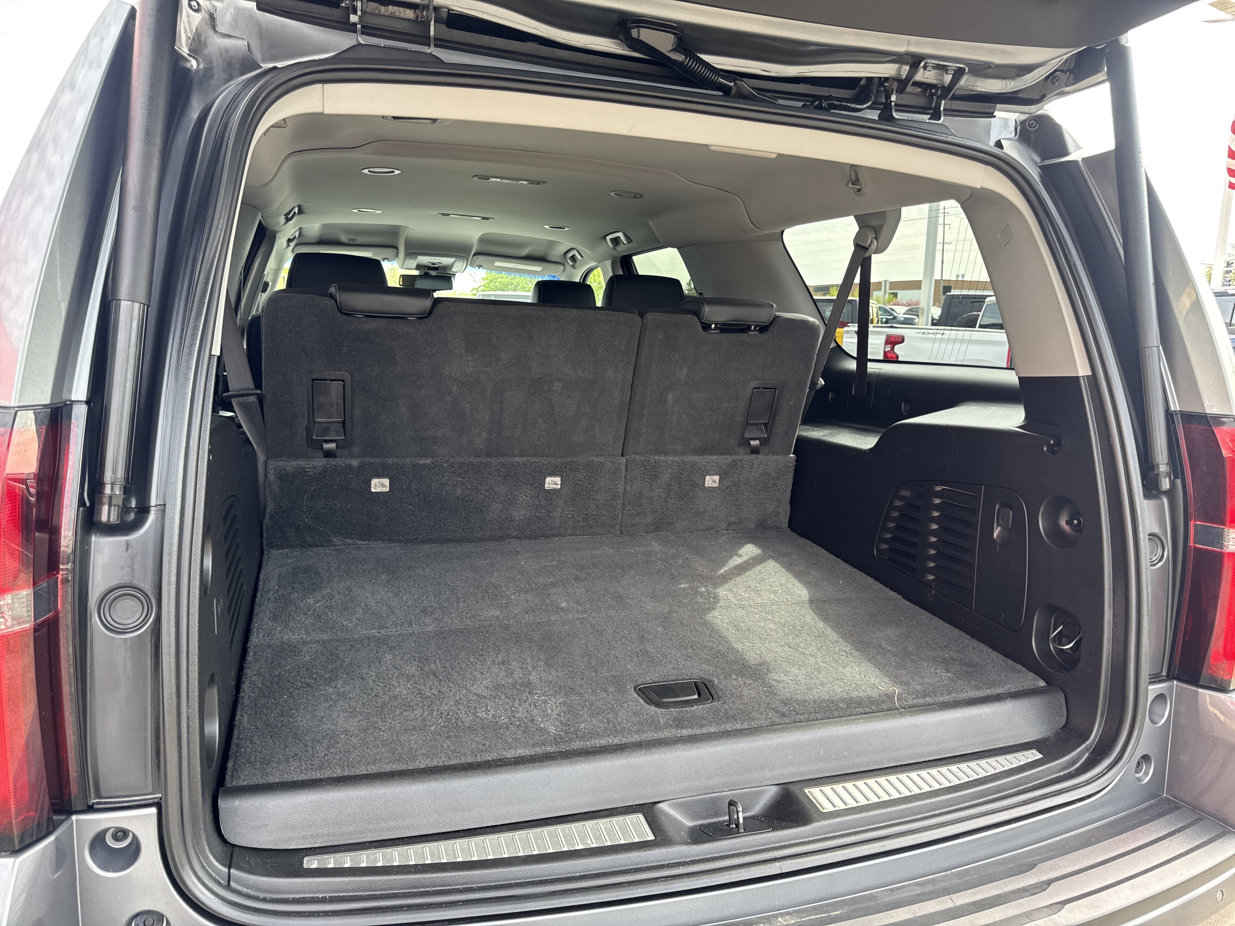 Used 2019 Chevrolet Suburban LT AWD/4WD image 34