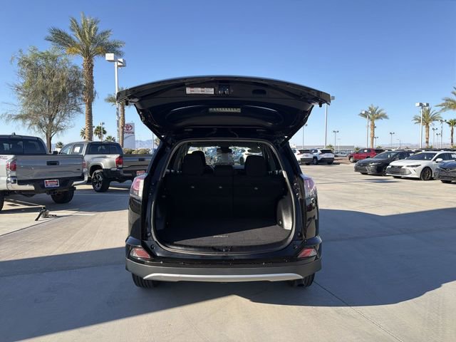 Used 2017 Toyota RAV4 XLE w/ Carpet Mat Package AWD/4WD image 28