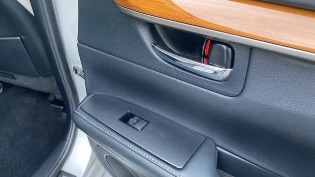 Used 2015 Lexus ES 300h image 24