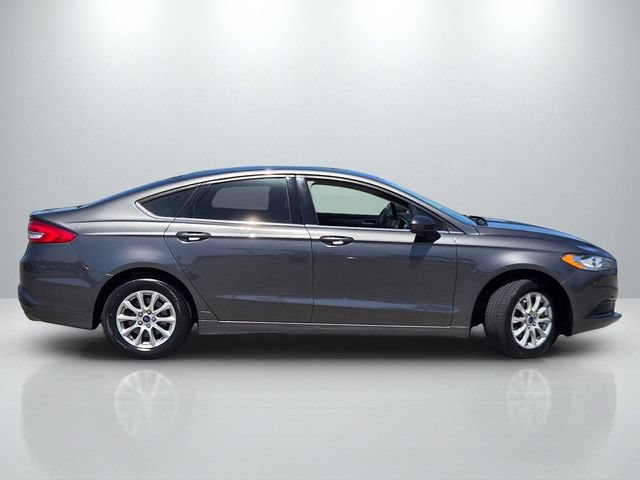 Used 2017 Ford Fusion S FWD image 3