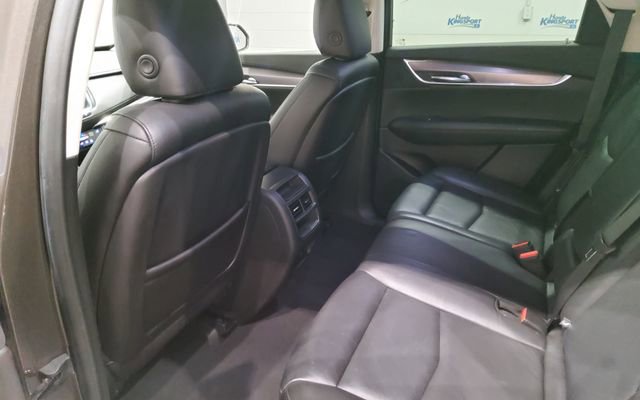 Used 2019 Cadillac XT5 Luxury image 16