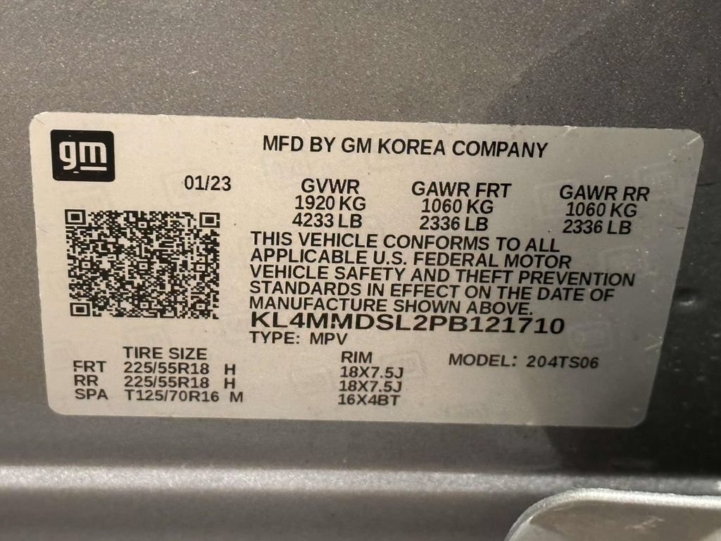 Used 2023 Buick Encore GX Select w/ Sport Touring Package FWD image 30