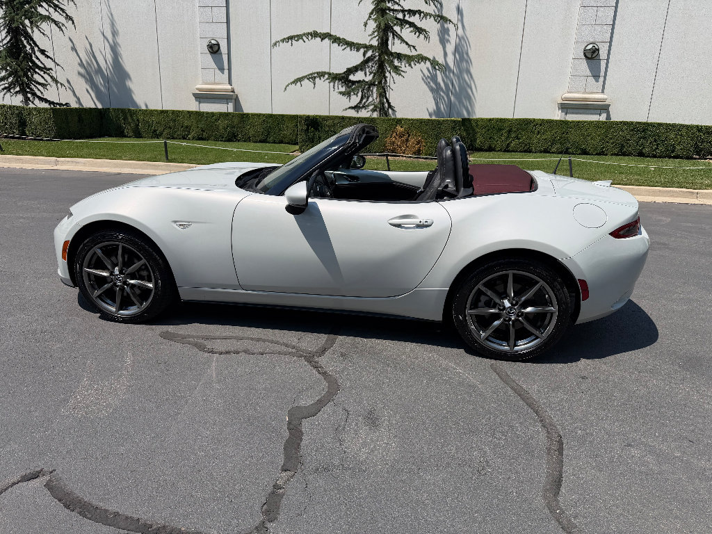 Used 2018 MAZDA MX-5 Miata Grand Touring RWD image 10