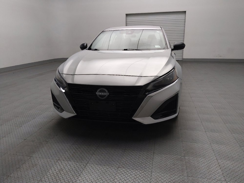 Used 2024 Nissan Altima 2.5 SV image 15