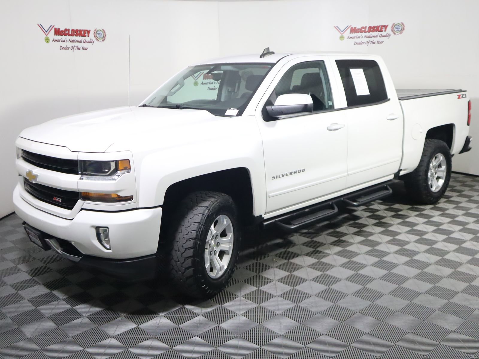 Used 2018 Chevrolet Silverado 1500 LT w/ All Star Edition AWD/4WD image 13