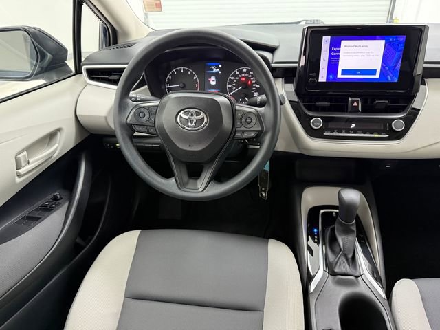Used 2025 Toyota Corolla LE image 30