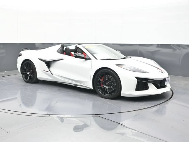 Used 2024 Chevrolet Corvette Z06 RWD image 19