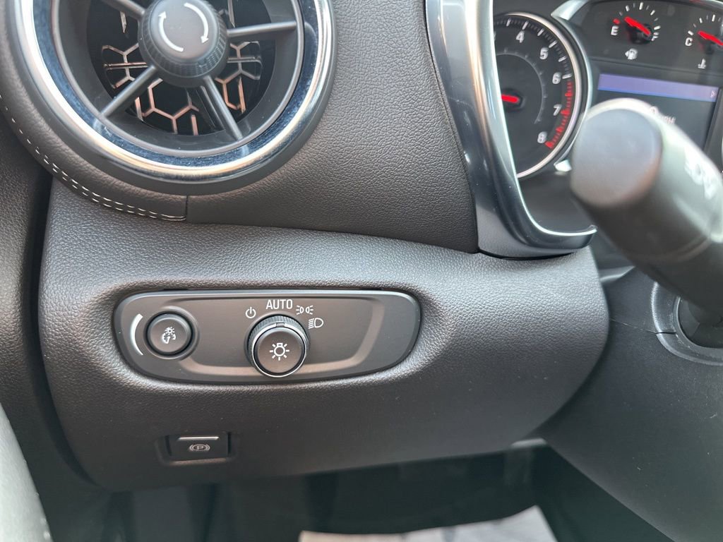 Certified 2023 Chevrolet Blazer LT w/ Convenience Package image 19