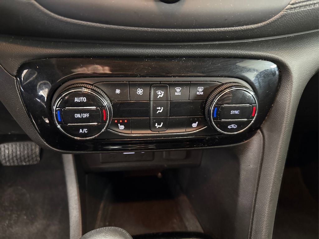 Used 2023 Buick Encore GX Select AWD/4WD image 30