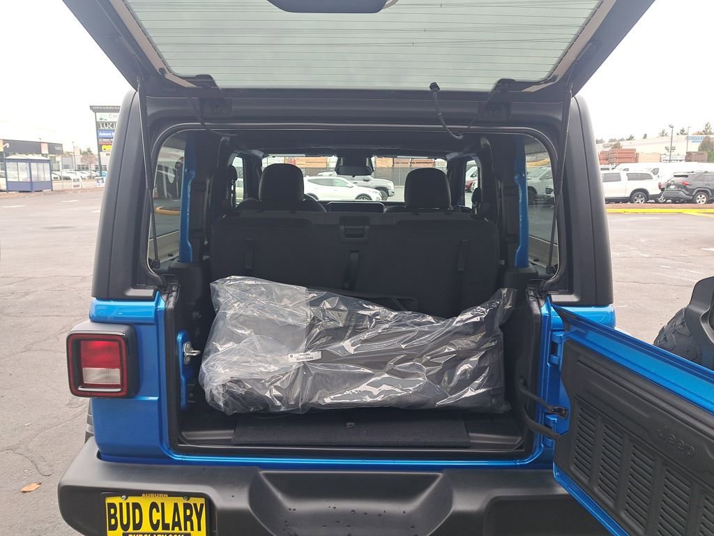 New 2026 Jeep Wrangler Sport S AWD/4WD image 17