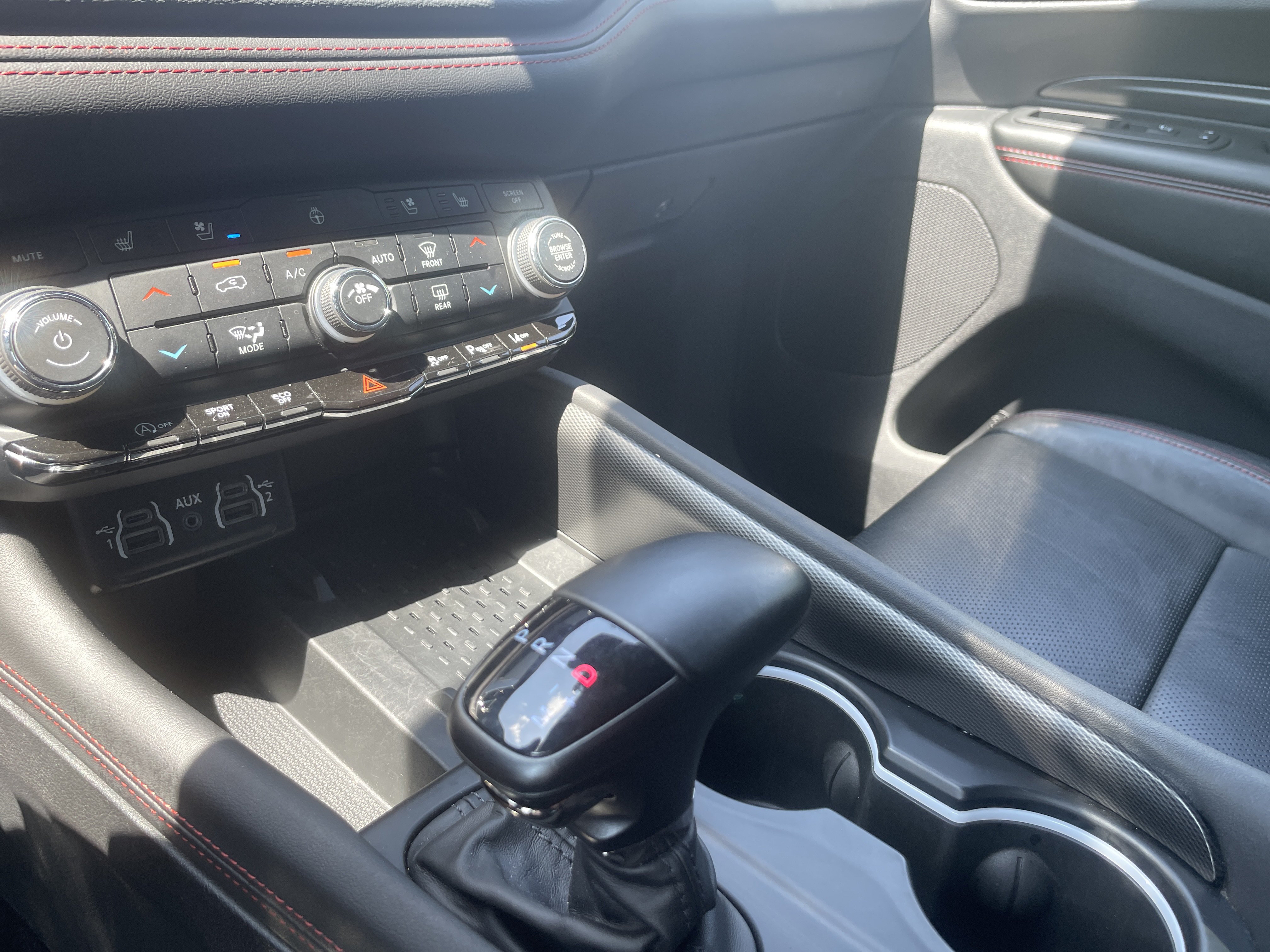 Certified 2025 Dodge Durango GT AWD/4WD image 25