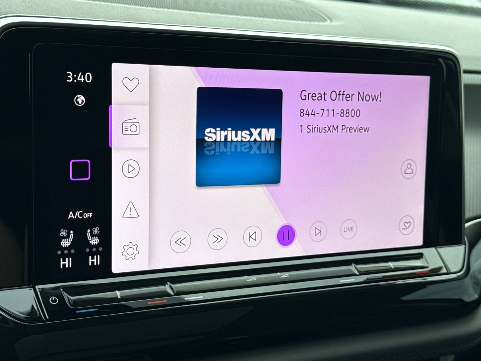 Certified 2025 Volkswagen Atlas Peak Edition SE image 30