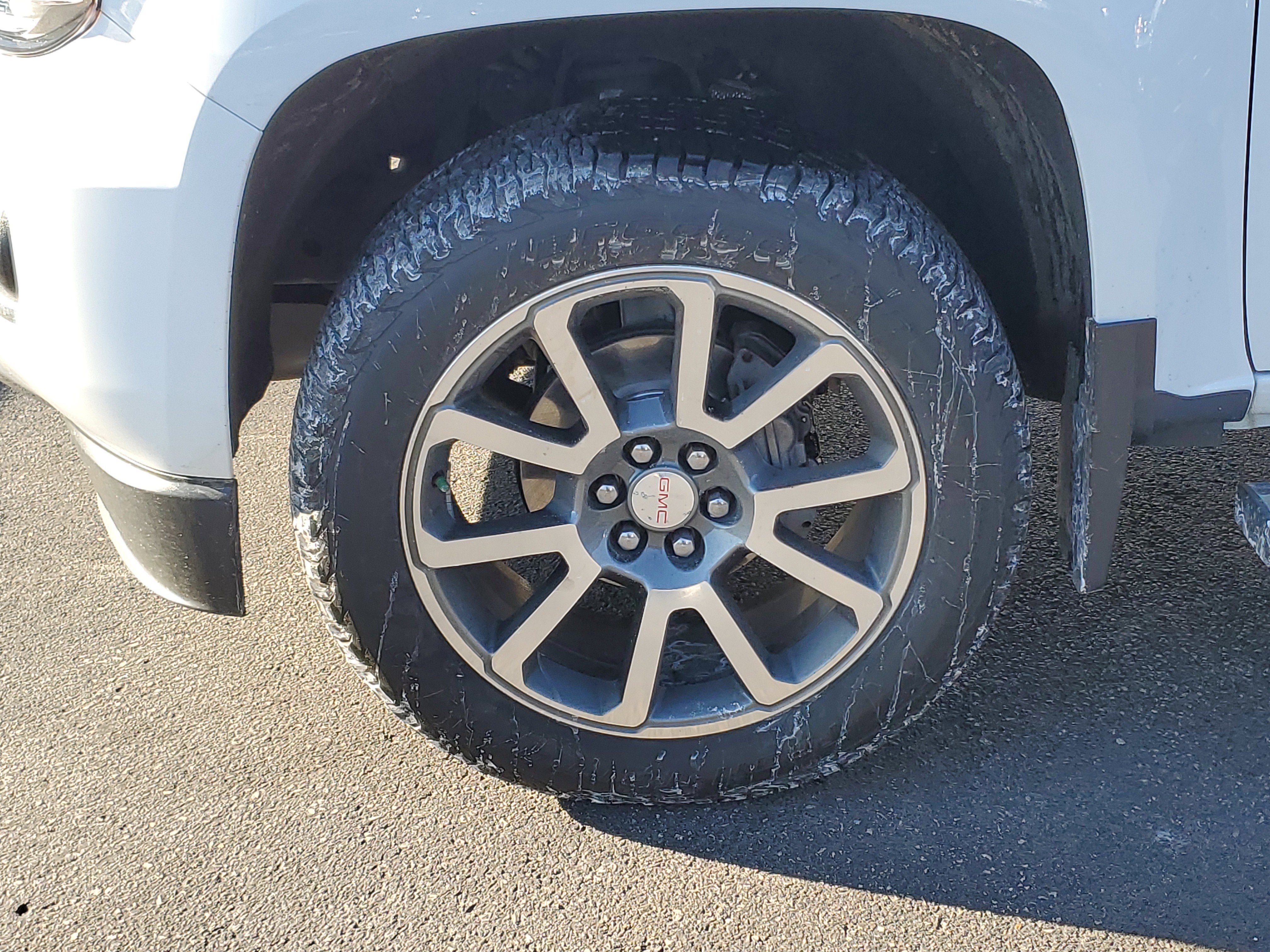 Used 2019 GMC Canyon Denali image 10