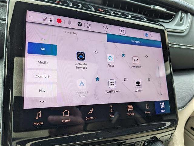 Used 2022 Jeep Grand Cherokee Limited image 28