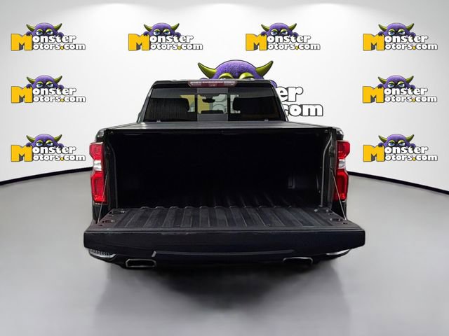 Used 2021 Chevrolet Silverado 1500 High Country w/ Technology Package image 27