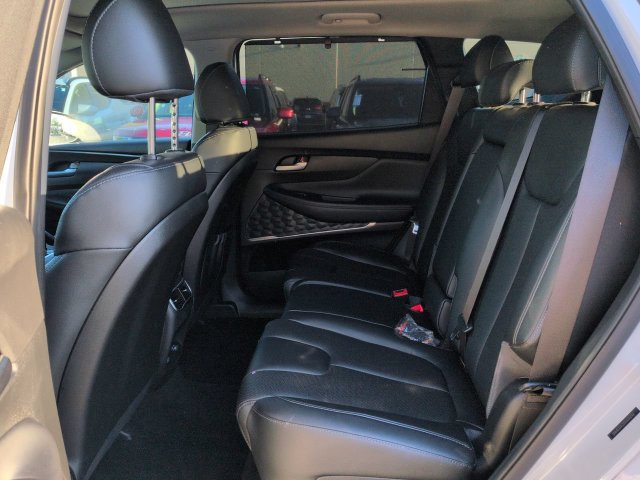 Used 2023 Hyundai Santa Fe SEL w/ Premium Package FWD image 13
