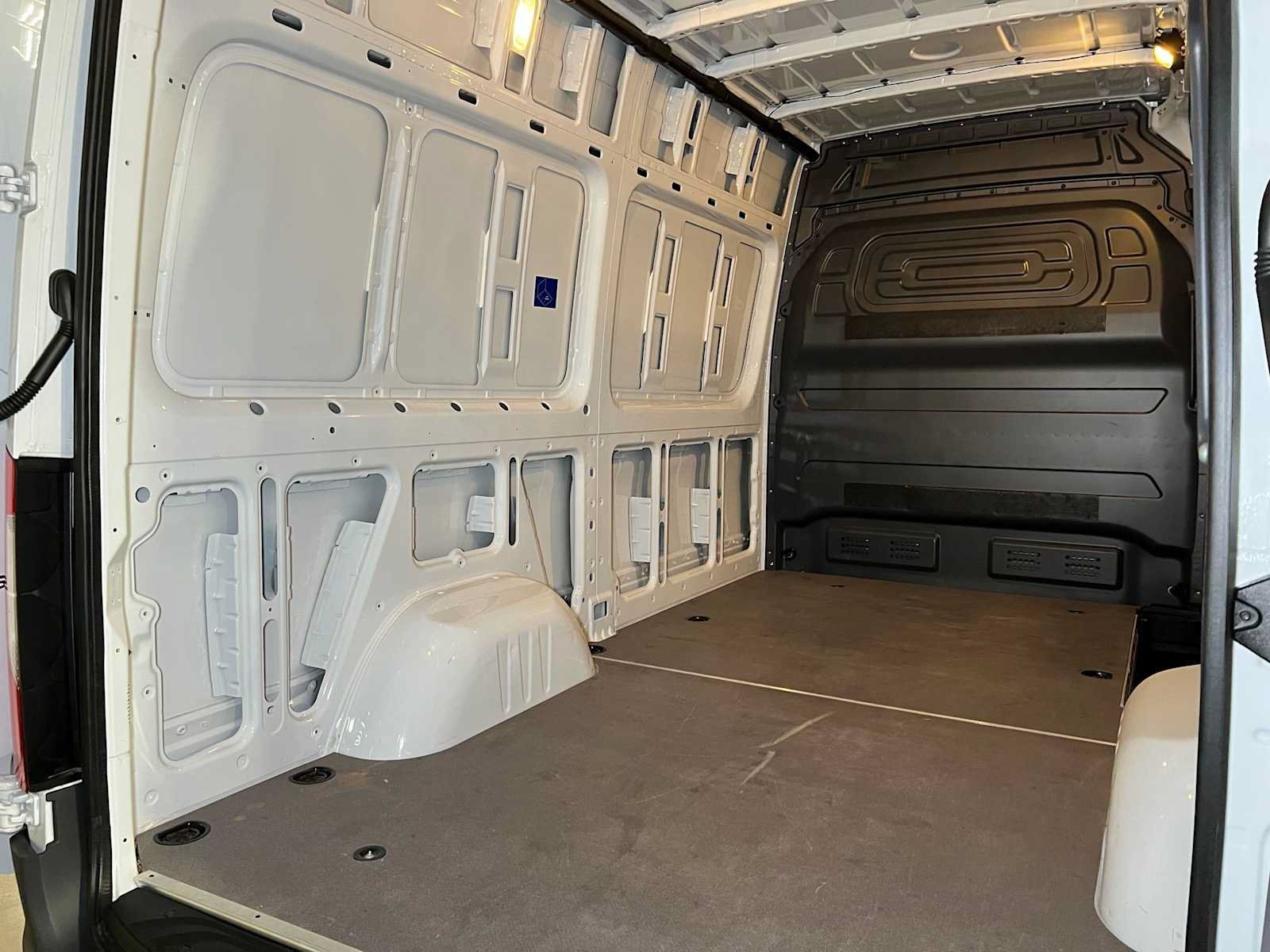Used 2026 Mercedes-Benz Sprinter 2500 image 19