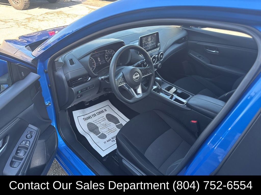 Used 2025 Nissan Sentra SV image 11