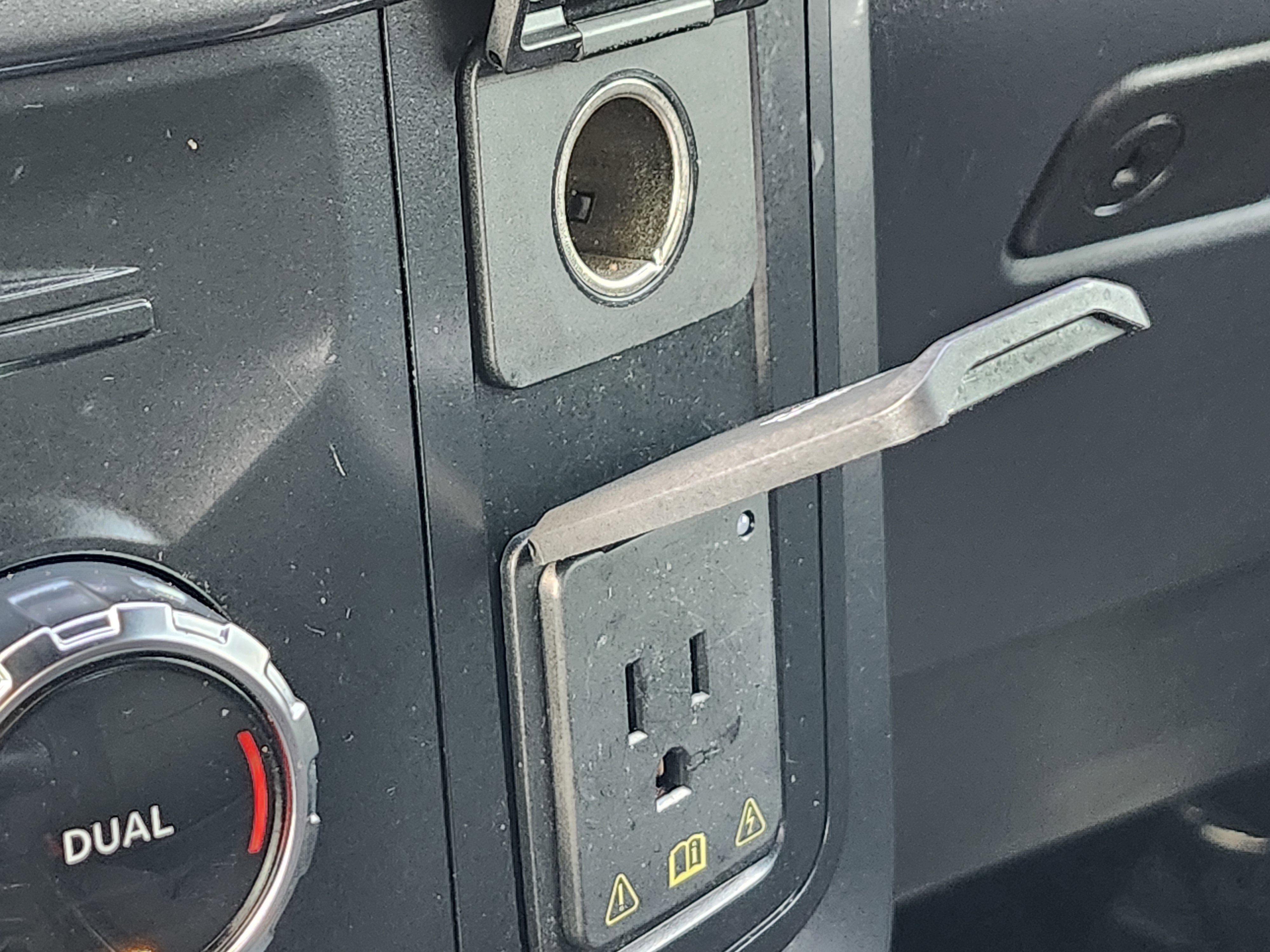 Used 2022 Ford F150 XLT w/ Equipment Group 302A High image 31