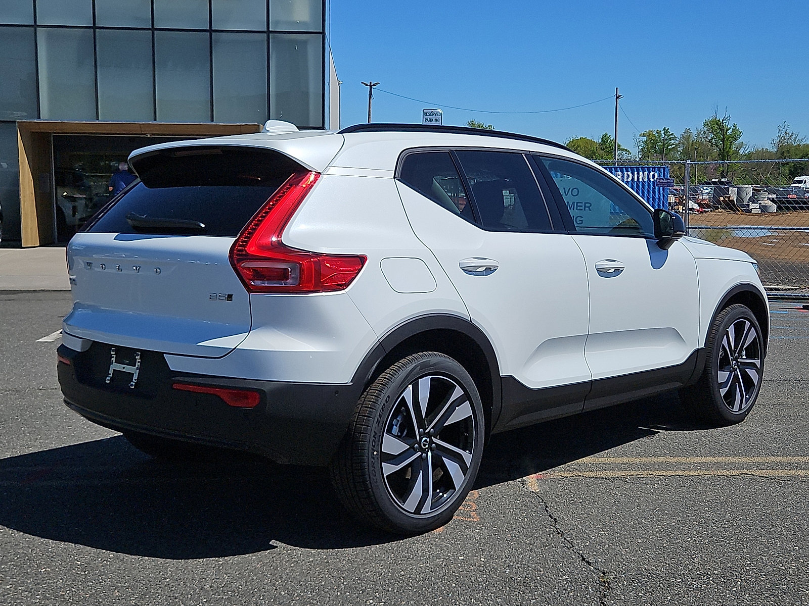New 2026 Volvo XC40 B5 Plus w/ Protection Package Premier AWD/4WD image 6