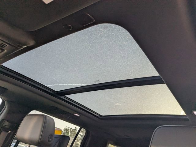 Used 2024 GMC Yukon XL Denali image 23