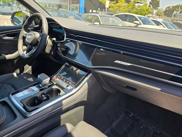 New 2025 Audi RS Q8 performance image 12