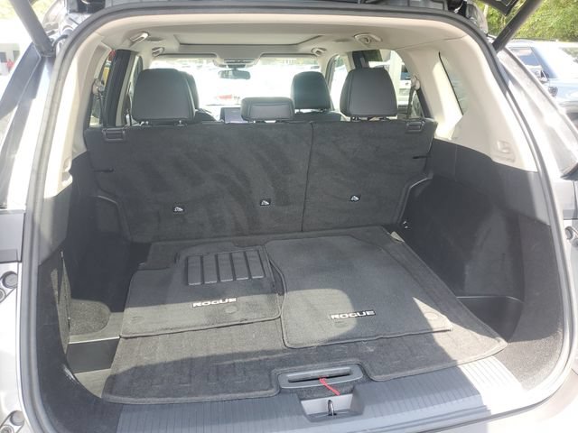 Used 2021 Nissan Rogue SV w/ Premium Package FWD image 6
