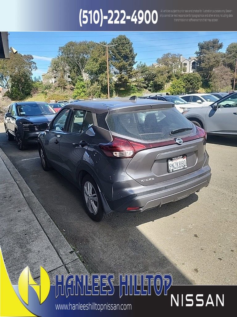 Used 2021 Nissan Kicks S image 2