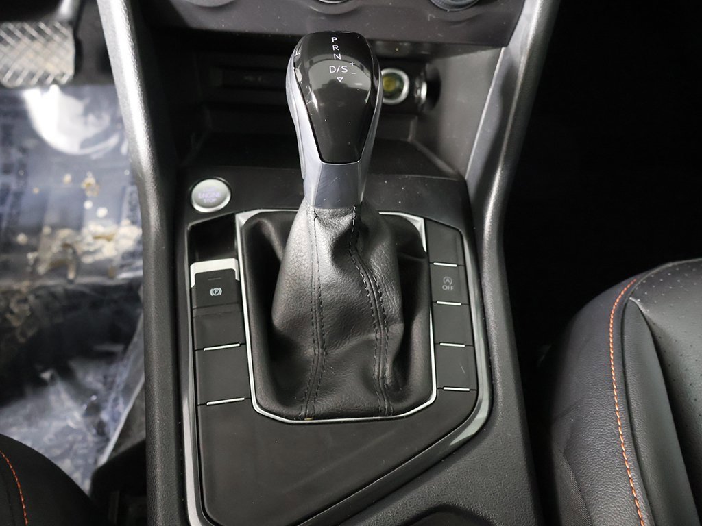 Used 2024 Volkswagen Tiguan SE image 45