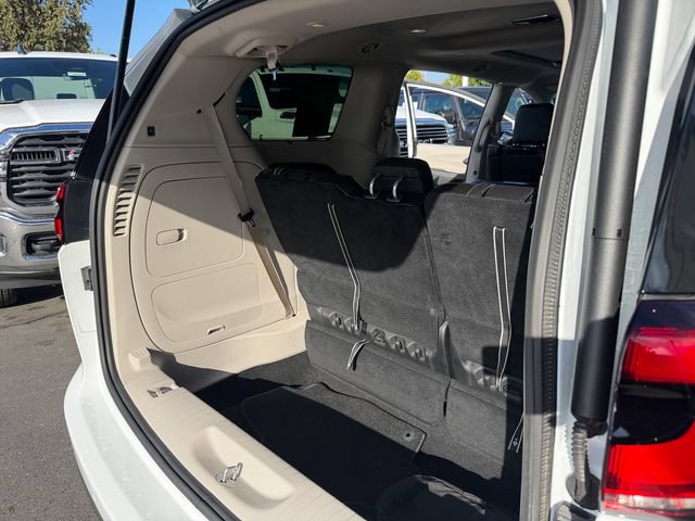Used 2023 Chrysler Pacifica Limited w/ Uconnect Theater Family Group FWD image 41