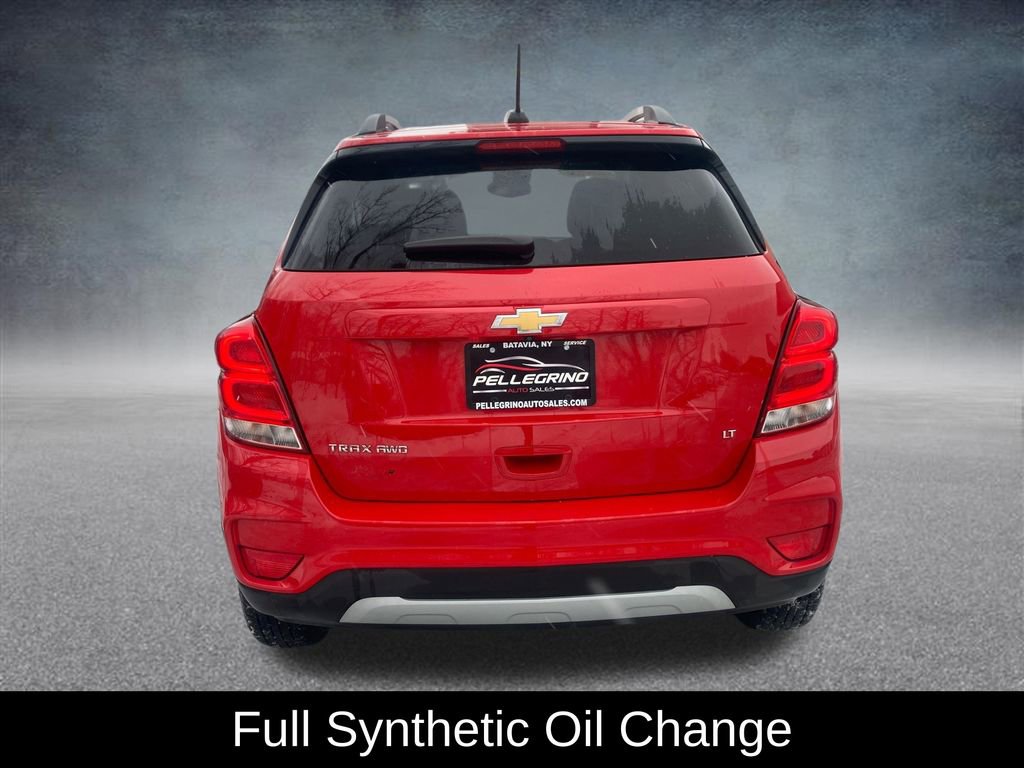 Used 2020 Chevrolet Trax LT w/ LT Convenience Package image 5