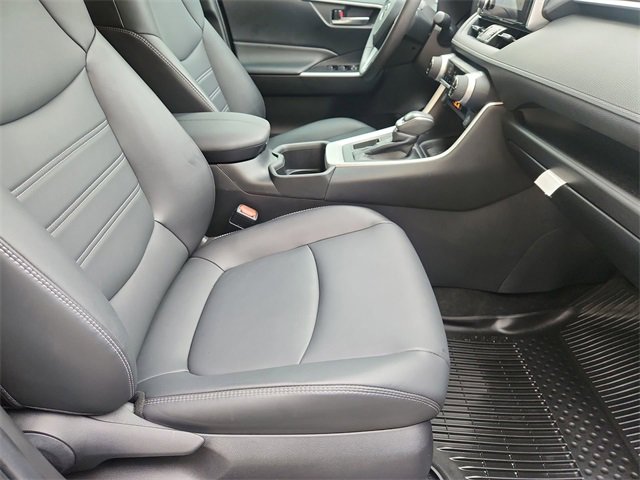 Used 2023 Toyota RAV4 XLE Premium image 27