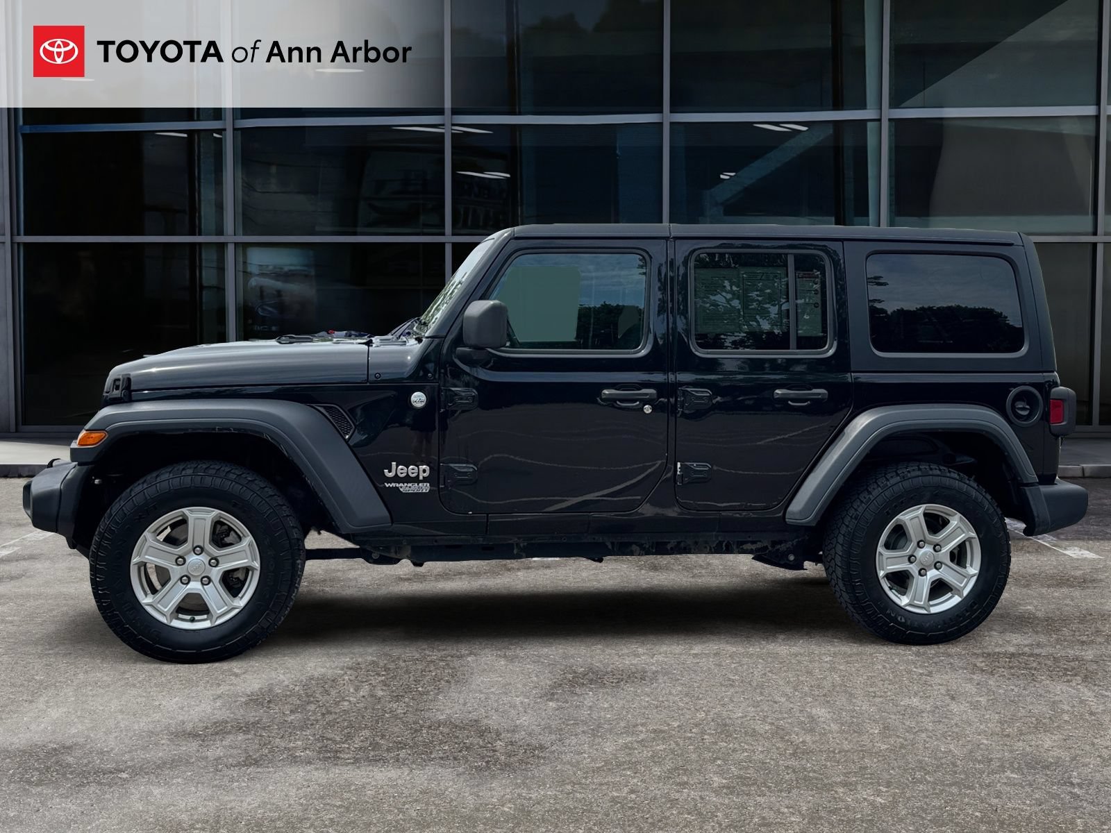 Used 2020 Jeep Wrangler Unlimited Sport S AWD/4WD image 9