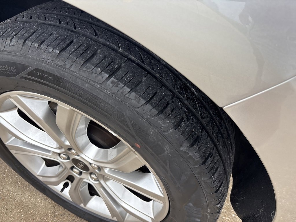 Used 2024 Ford Edge Titanium image 9