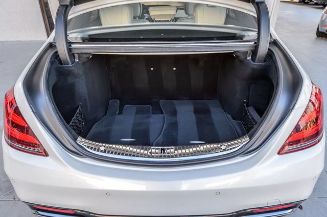 Used 2018 Mercedes-Benz S 560 4MATIC Sedan image 11