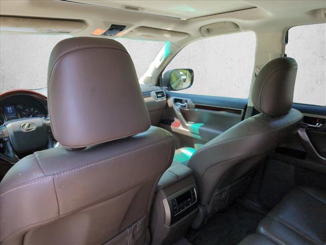 Used 2016 Lexus GX 460 w/ Premium Package AWD/4WD image 17