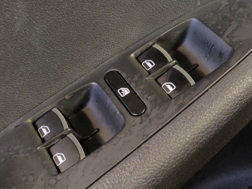 Used 2017 Volkswagen Jetta S image 27