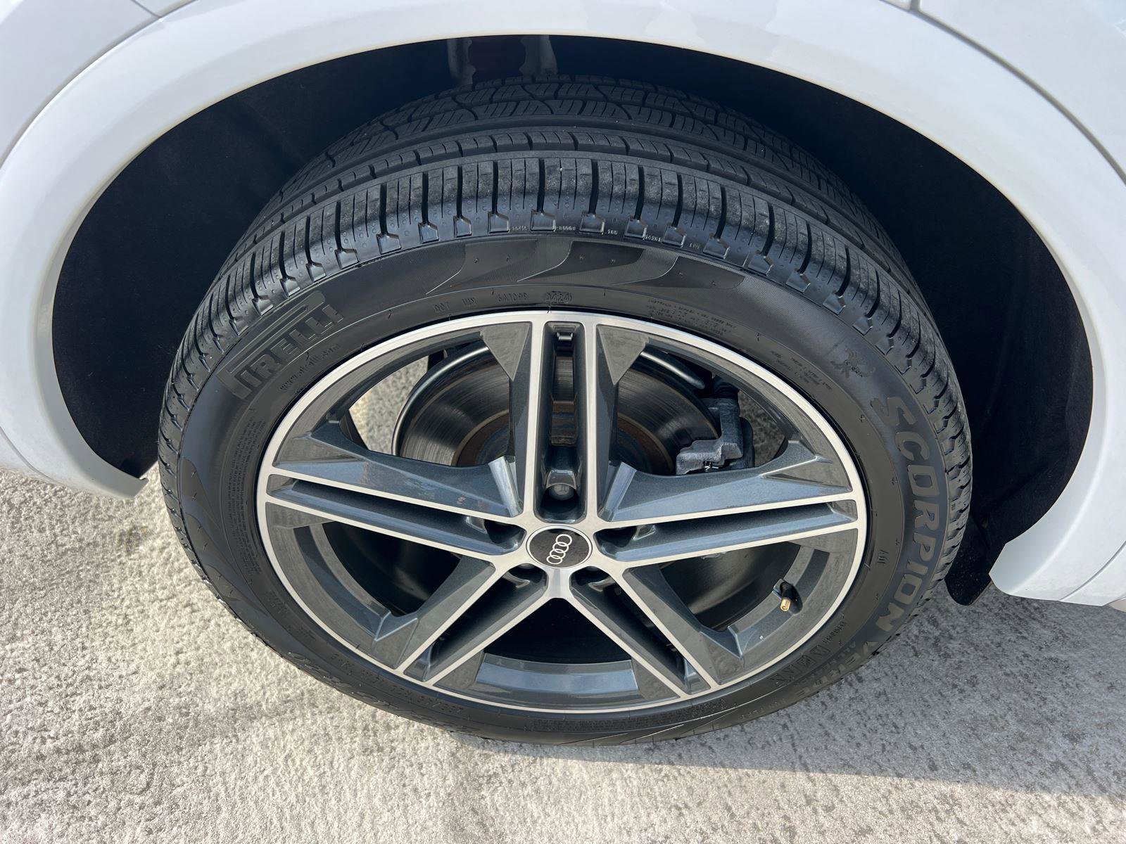 Used 2025 Audi Q5 e Premium Plus image 17