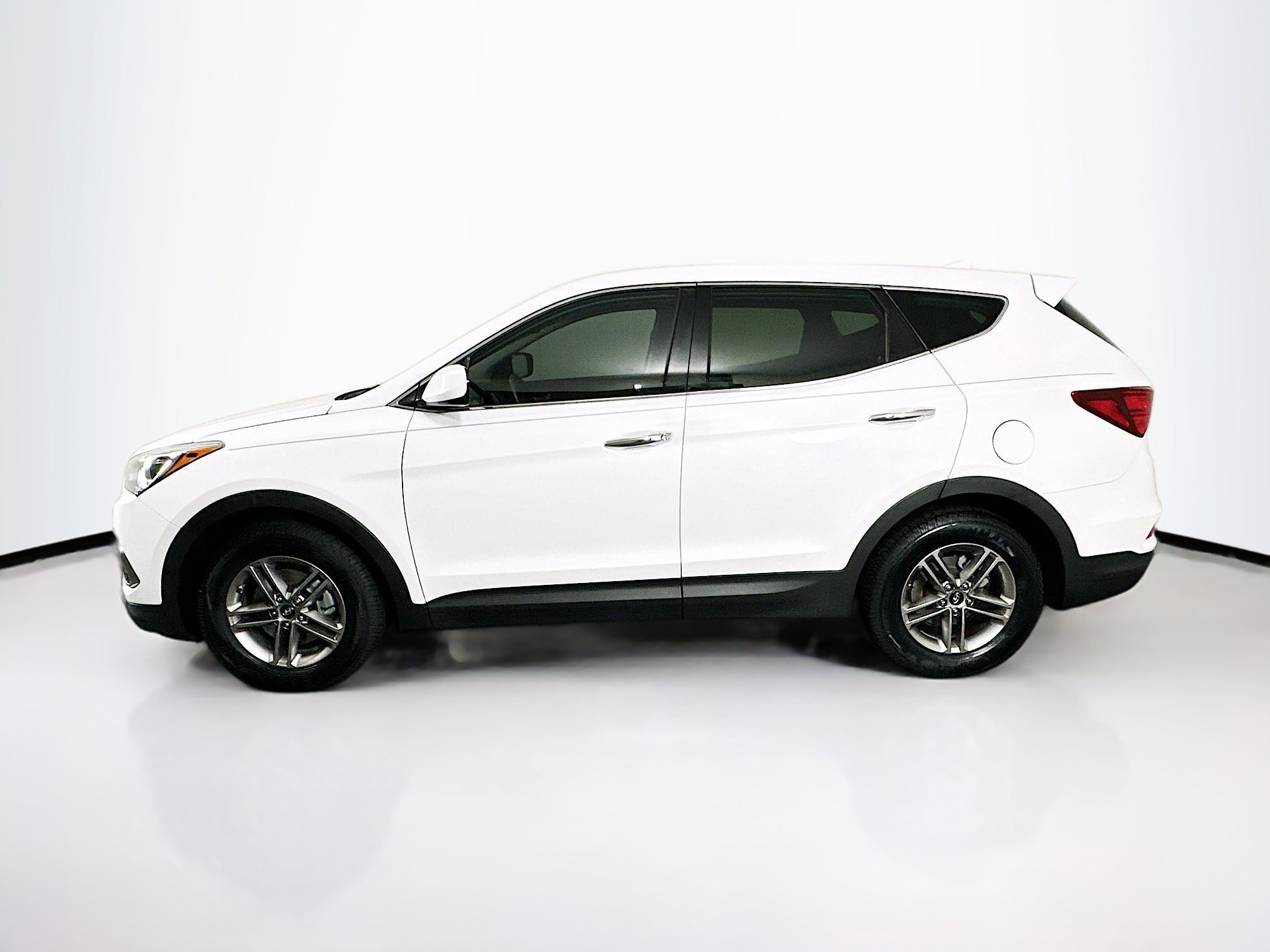 Used 2017 Hyundai Santa Fe Sport image 4