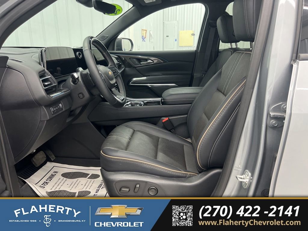 Used 2025 Chevrolet Traverse High Country w/ LPO, Floor Liner Package image 9