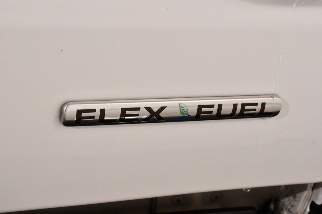 Used 2016 Ford F150 Platinum w/ Equipment Group 701A Luxury AWD/4WD image 19